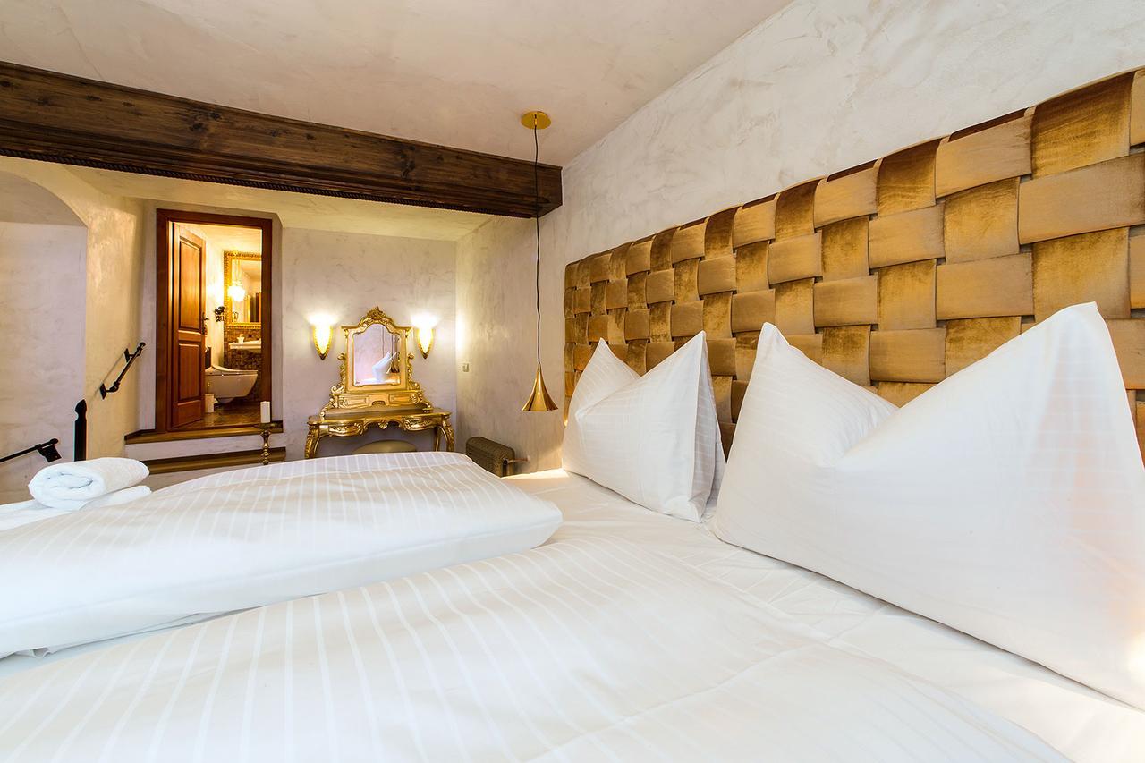 Arcadie Hotel & Apartments Cesky Krumlov Bagian luar foto