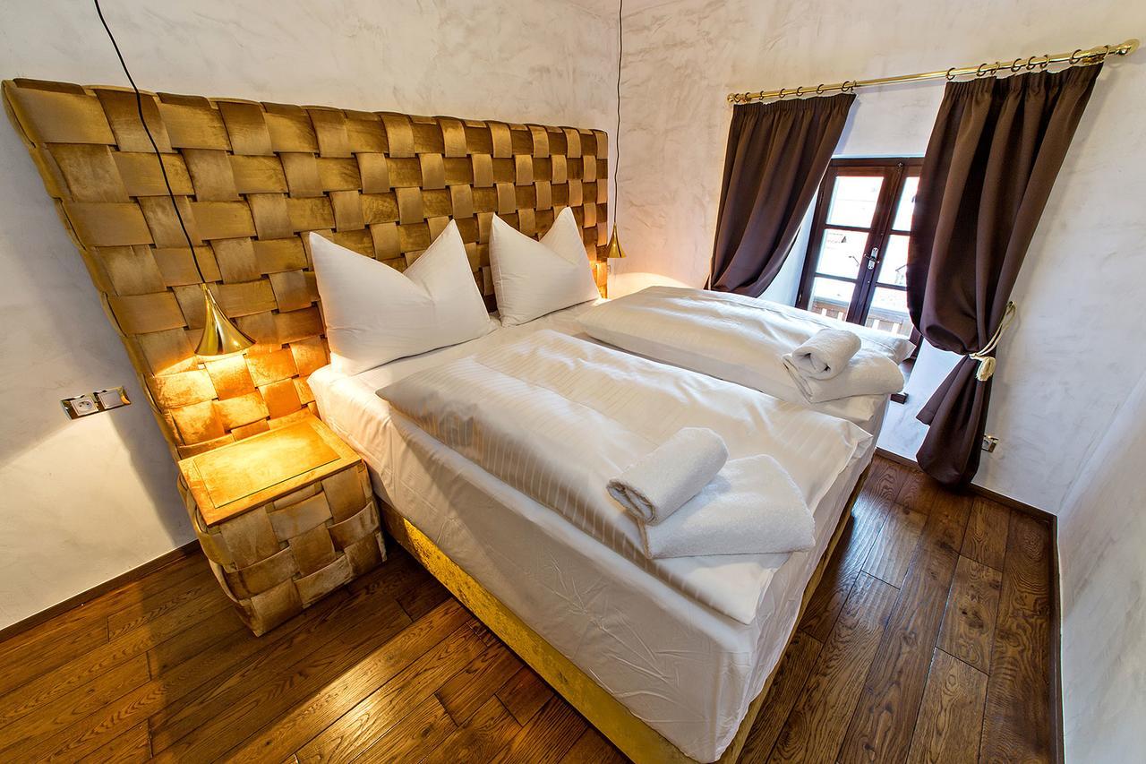 Arcadie Hotel & Apartments Cesky Krumlov Bagian luar foto