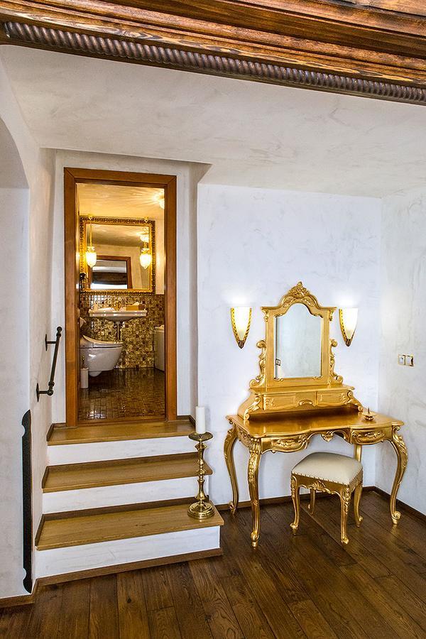 Arcadie Hotel & Apartments Cesky Krumlov Bagian luar foto
