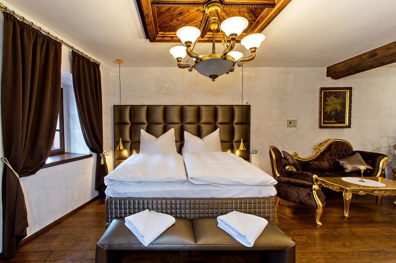 Arcadie Hotel & Apartments Cesky Krumlov Bagian luar foto