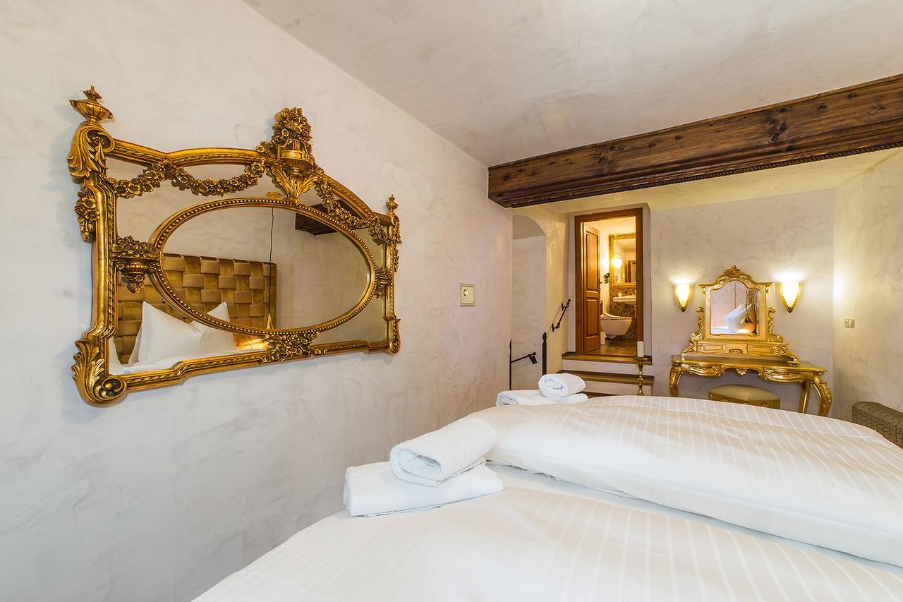 Arcadie Hotel & Apartments Cesky Krumlov Bagian luar foto
