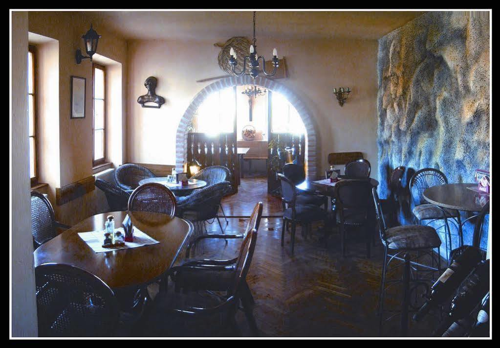 Arcadie Hotel & Apartments Cesky Krumlov Bagian luar foto