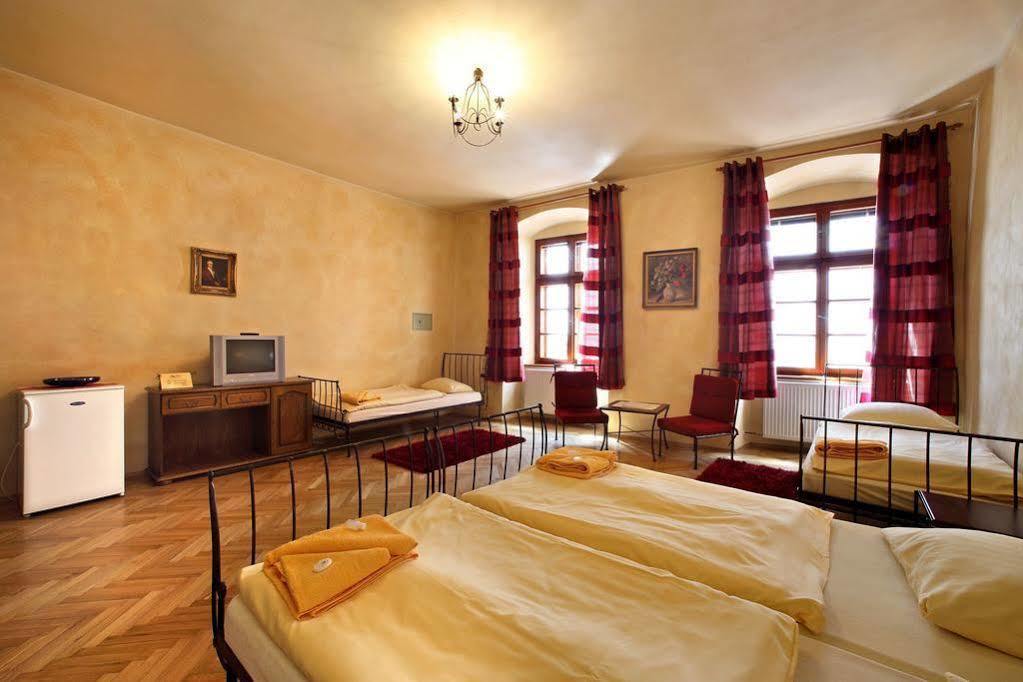 Arcadie Hotel & Apartments Cesky Krumlov Bagian luar foto
