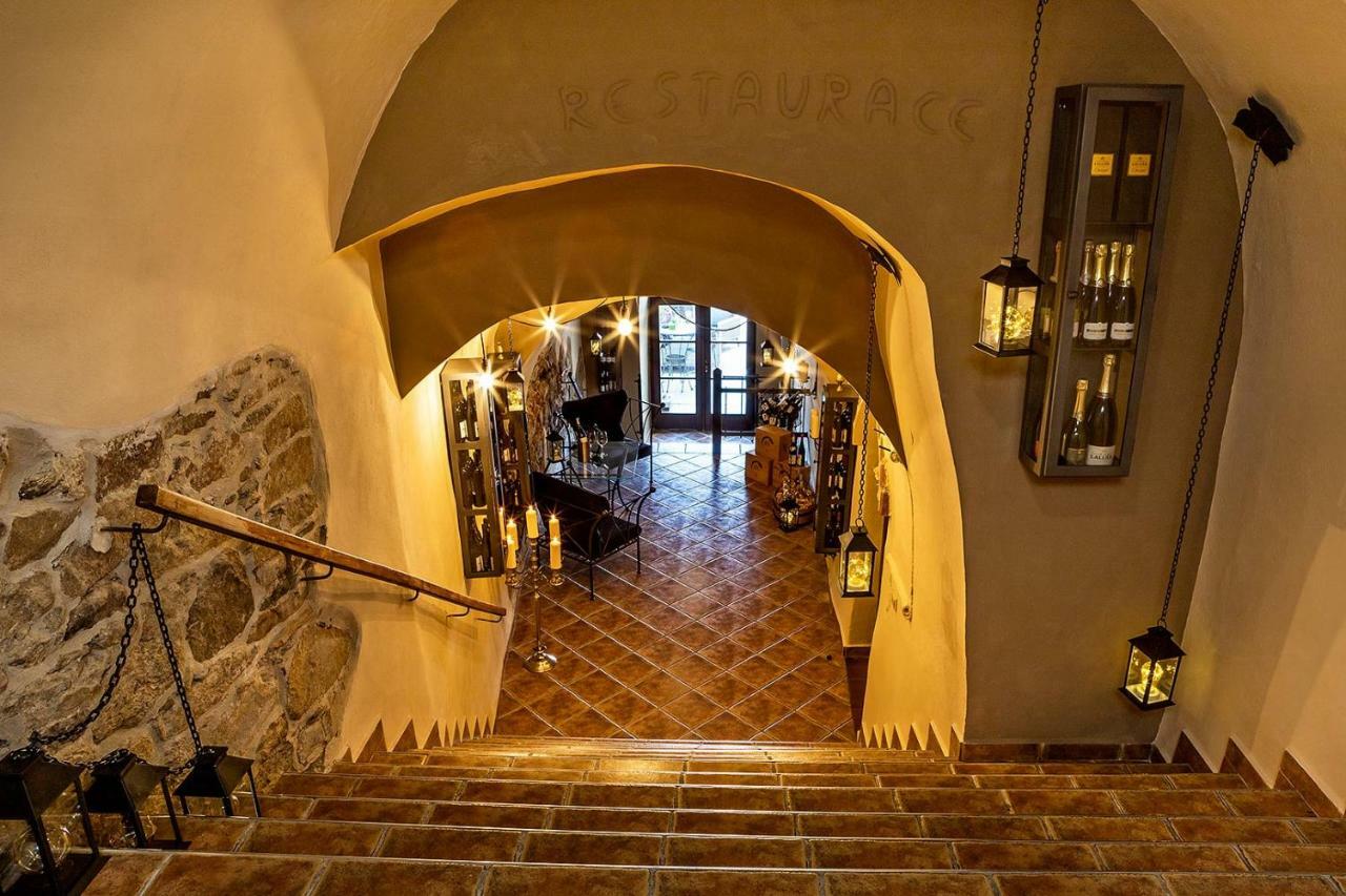 Arcadie Hotel & Apartments Cesky Krumlov Bagian luar foto